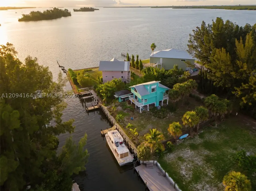 51 Vip Is #b, Grant Valkaria, FL 32949 - #3