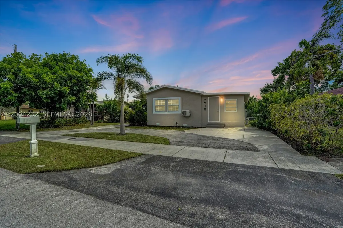 2910 NW 25th St, Fort Lauderdale, FL 33311 - #1
