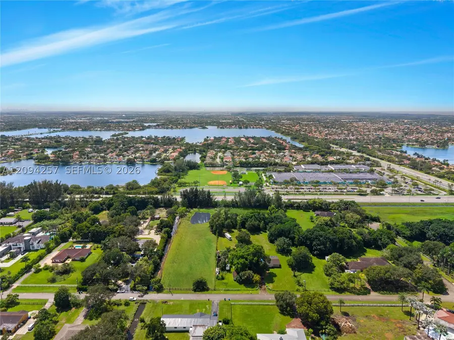 18100 SW 70th Pl, Southwest Ranches, FL 33331 - #2