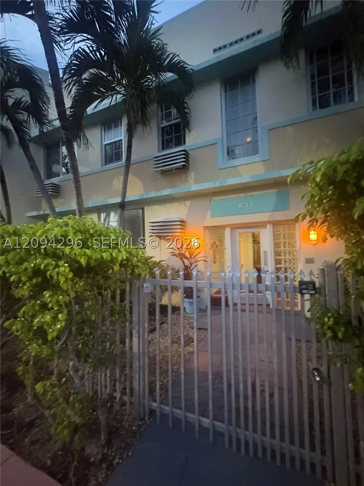 637 12th St #6, Miami Beach, FL 33139 - #1