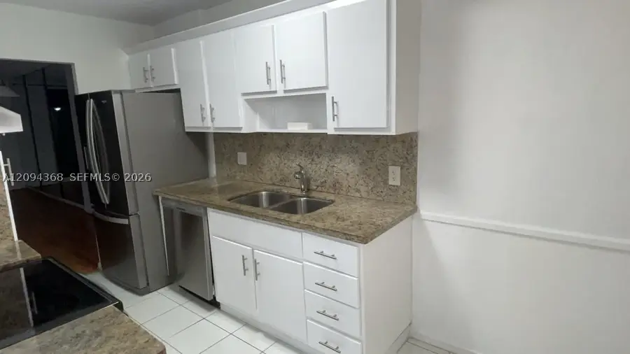 250 Jacaranda Dr #305, Plantation, FL 33324 - #3