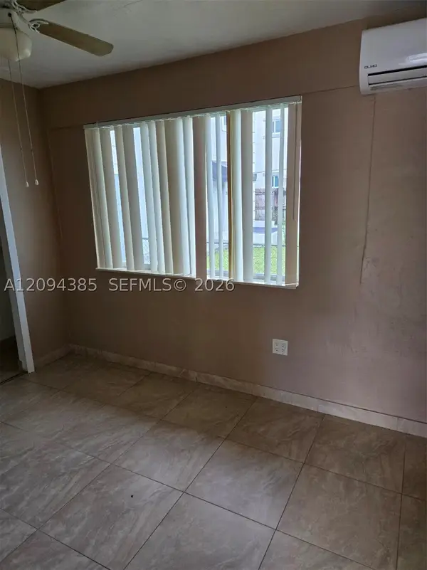354 W 19th St, Hialeah, FL 33010