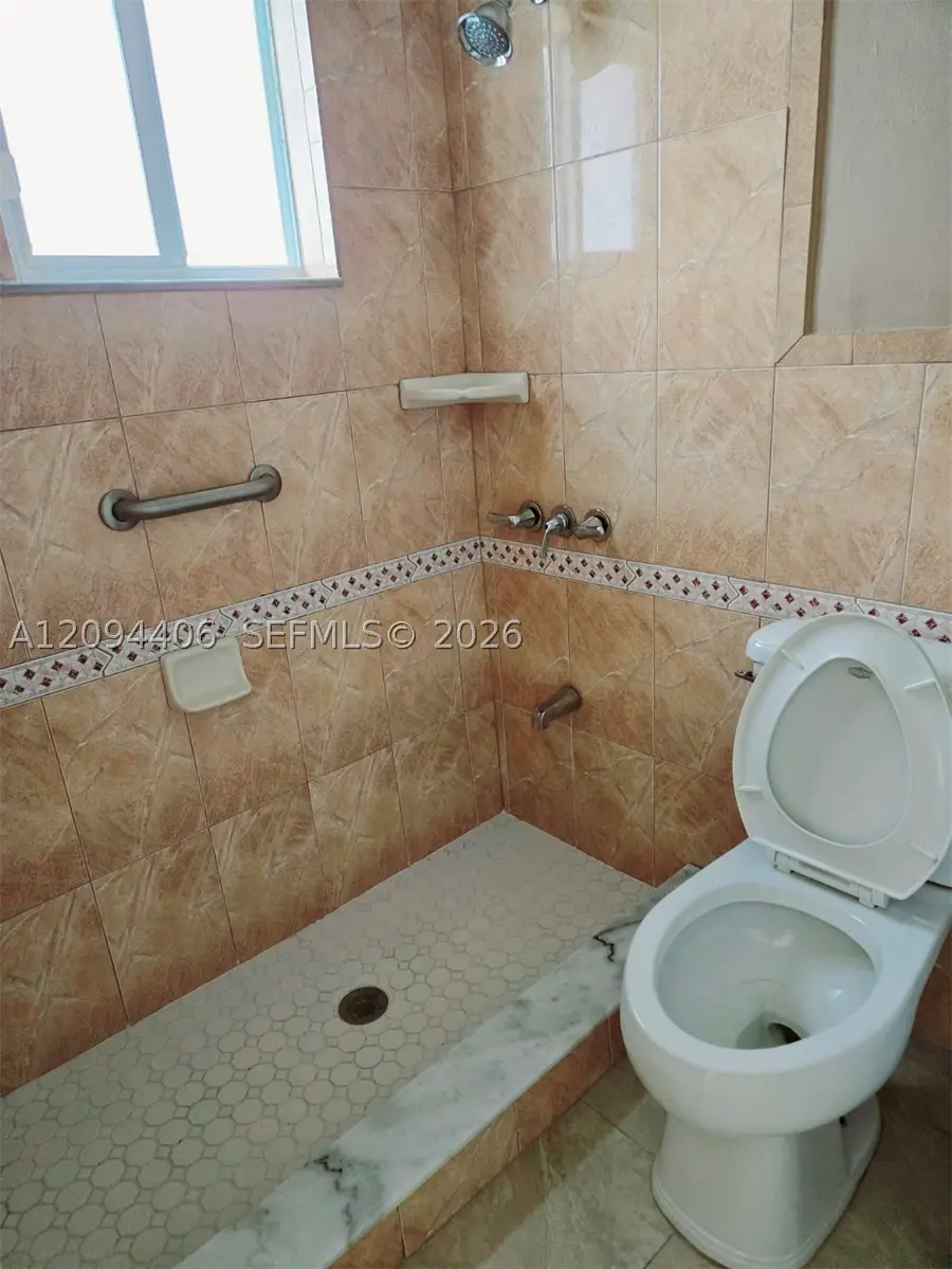 348 W 19th St, Hialeah, FL 33010 - #2
