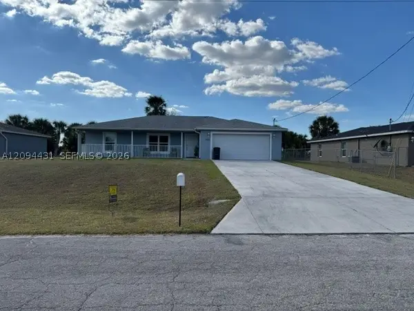 1201 Banjo Ct, La Belle, FL 33935