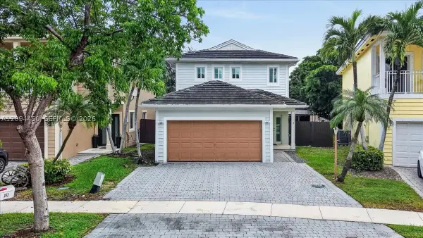 363 NE 35th Terrace, Homestead, FL 33033