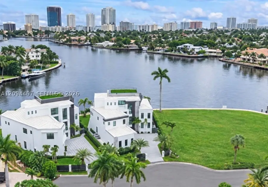 350 Circle Dr, Pompano Beach, FL 33062 - #3