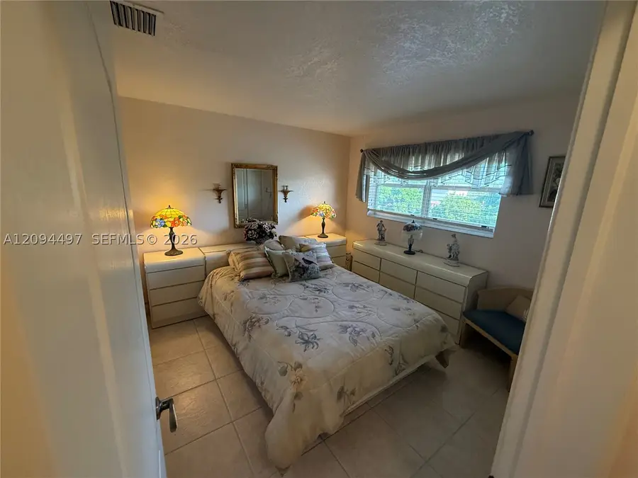 3881 W Flagler St #315, Miami, FL 33134 - #3