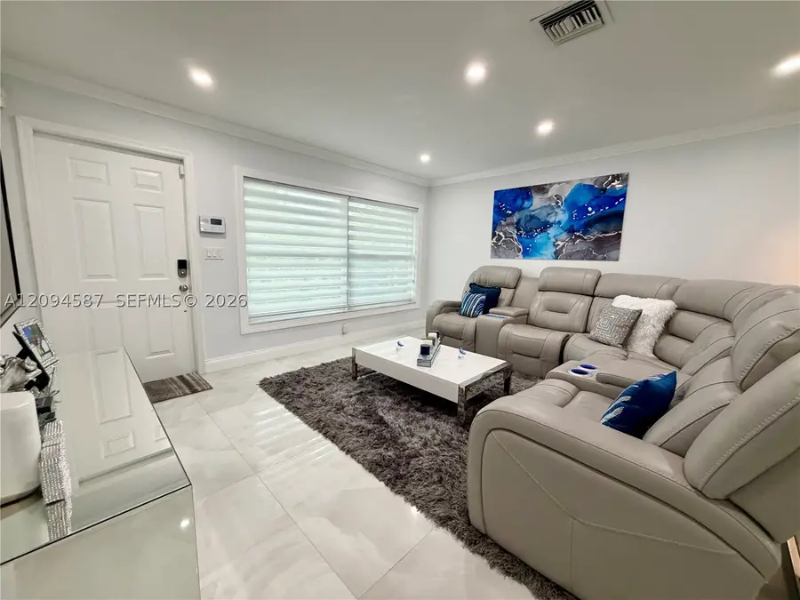 520 NW 46th St, Deerfield Beach, FL 33064 - #3