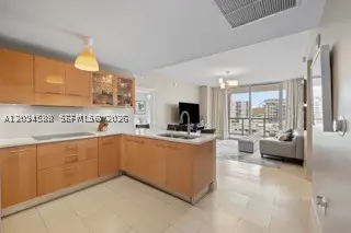6799 Collins Ave #606, Miami Beach, FL 33141 - #2
