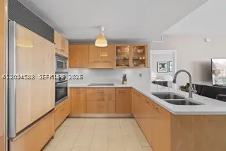 6799 Collins Ave #606, Miami Beach, FL 33141 - #3