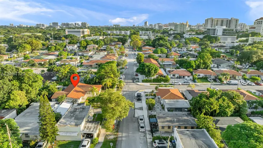 445 SW 36th Ave, Miami, FL 33135 - #3