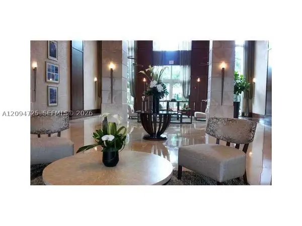 19501 W Country Club Dr #506, Aventura, FL 33180
