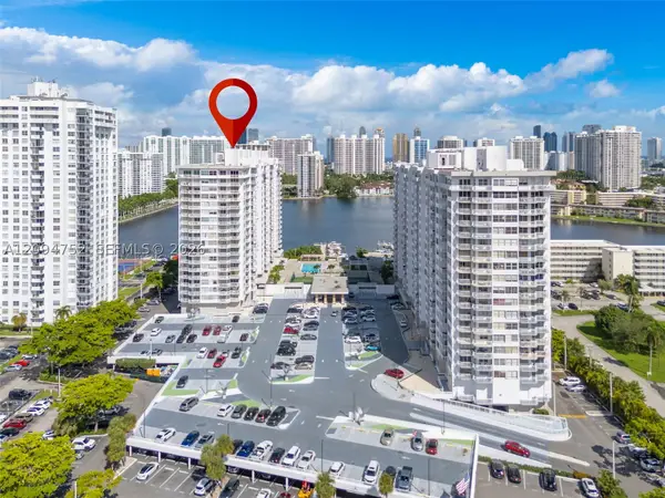 18071 Biscayne Blvd #303, Aventura, FL 33160