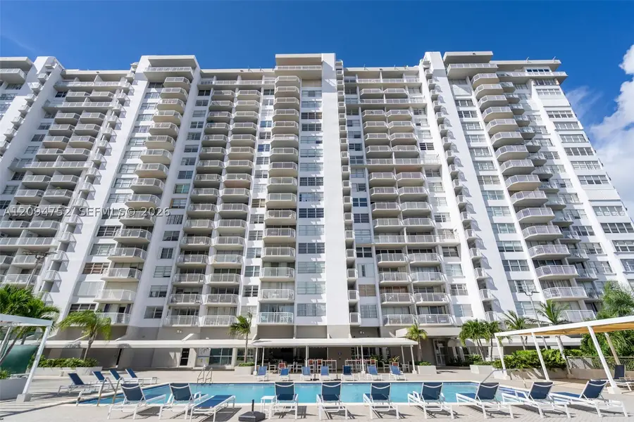 18071 Biscayne Blvd #303, Aventura, FL 33160 - #2