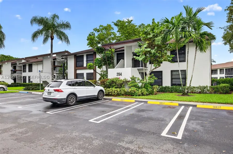 204 Lake Pointe Dr #107, Oakland Park, FL 33309 - #2