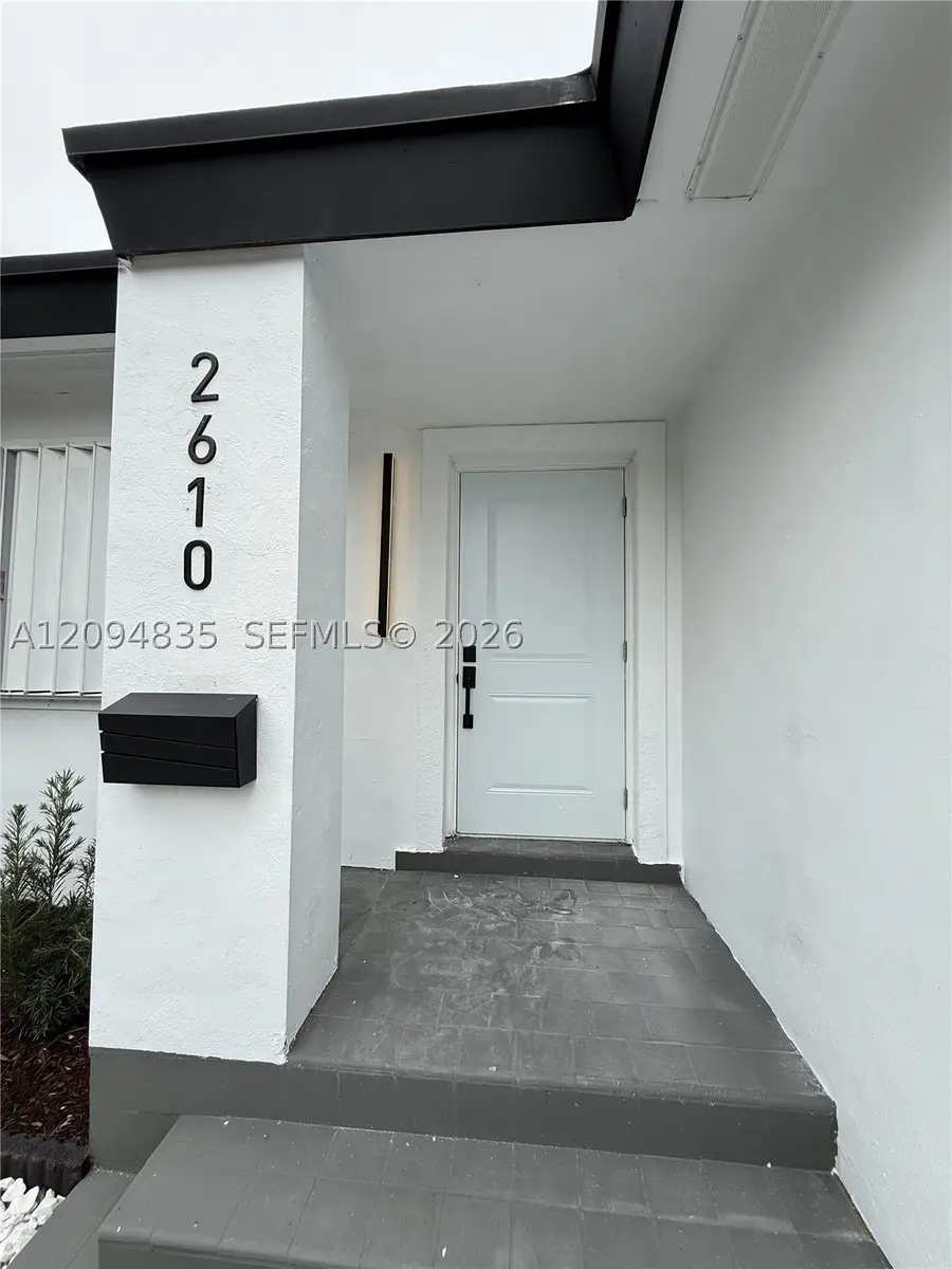 2610 Pierce St, Hollywood, FL 33020 - #3