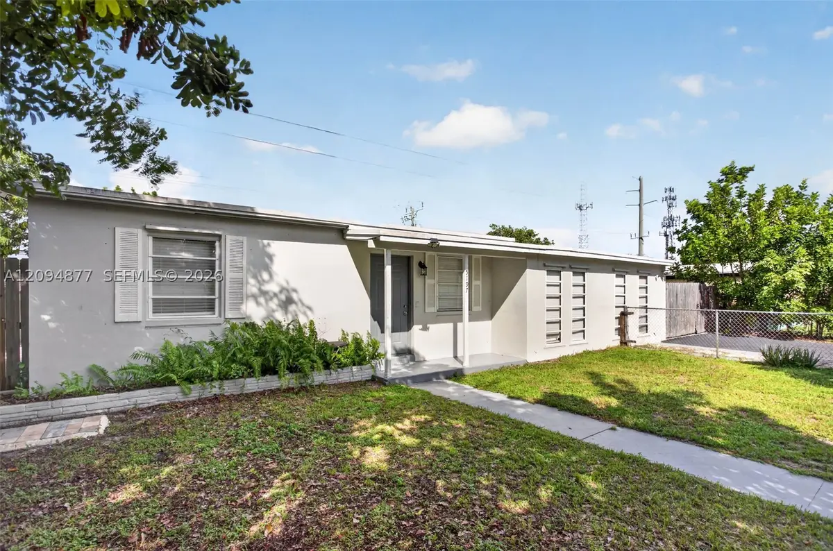 5197 NE 14th Ave, Pompano Beach, FL 33064 - #1