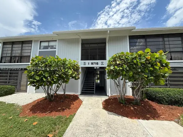 9715 Hammocks Blvd #102, Miami, FL 33196