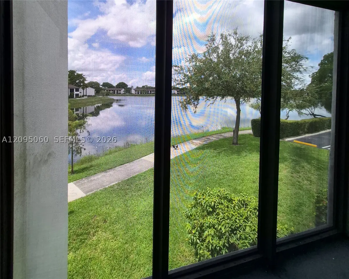 210 Lake Pointe Dr #210, Oakland Park, FL 33309 - #1