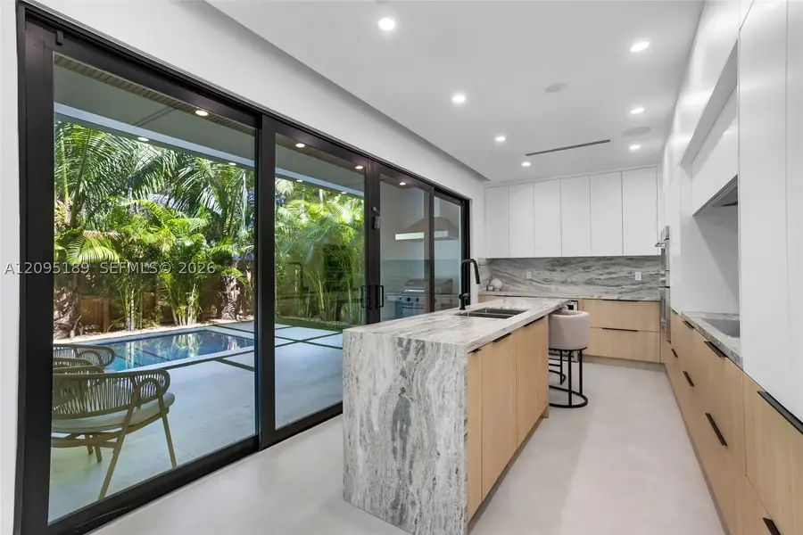 569 NW 44th St, Miami, FL 33127 - #2