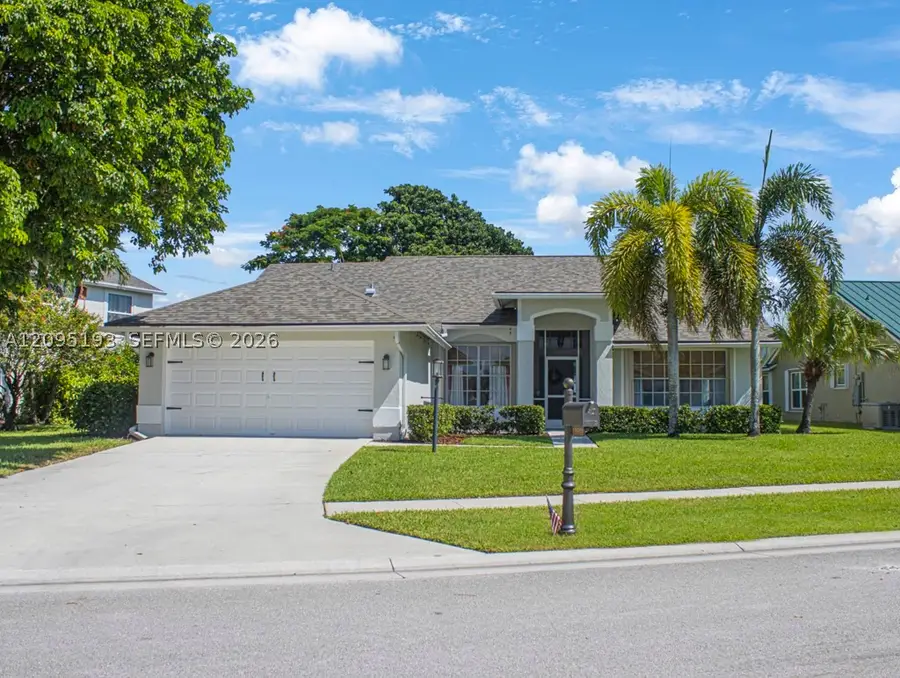 12911 Upper Cove Dr, Wellington, FL 33414 - #2
