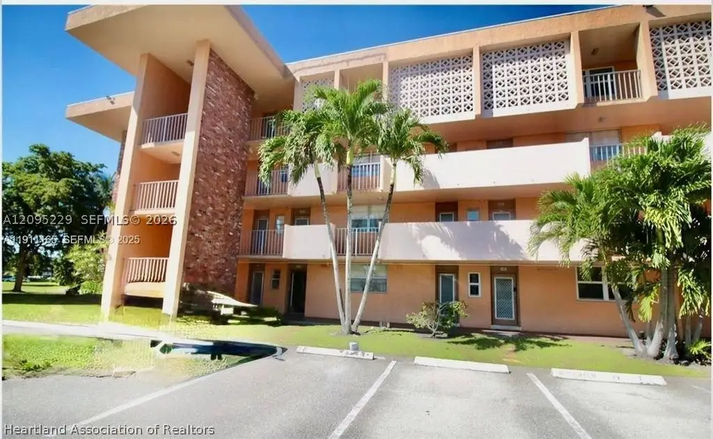 3001 NW 46 Ave #102, Lauderdale Lakes, FL 33313 - #1