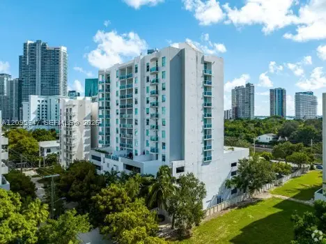 1723 SW 2nd Ave #809, Miami, FL 33129