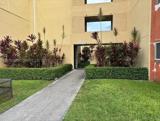 3710 NW 21st St #109, Lauderdale Lakes, FL 33311 - #3