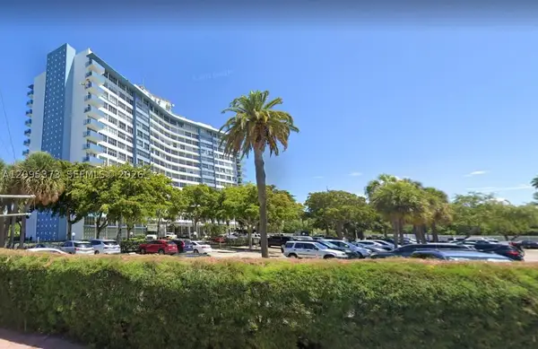 7441 Wayne Ave #8Q, Miami Beach, FL 33141