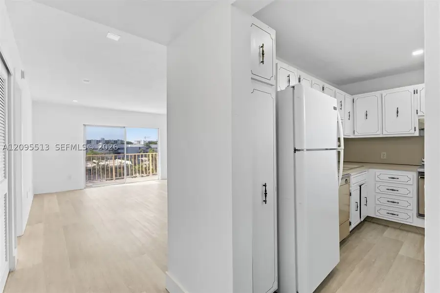 3770 NE 171st St #402, North Miami Beach, FL 33160 - #3