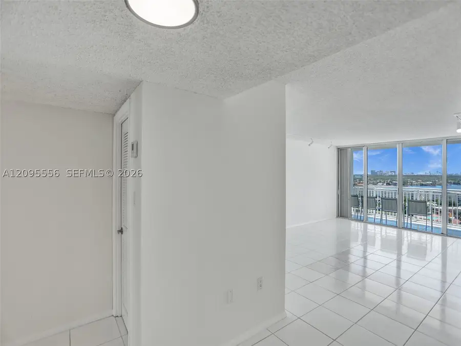 18071 Biscayne Blvd #1701, Aventura, FL 33160 - #2