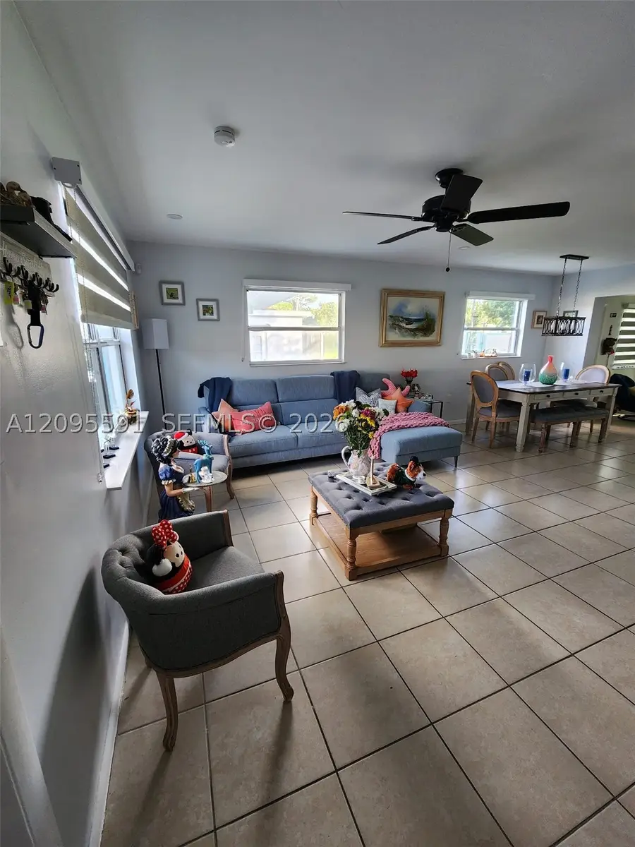 812 Lake Mcgregor Dr, Fort Myers, FL 33919 - #2