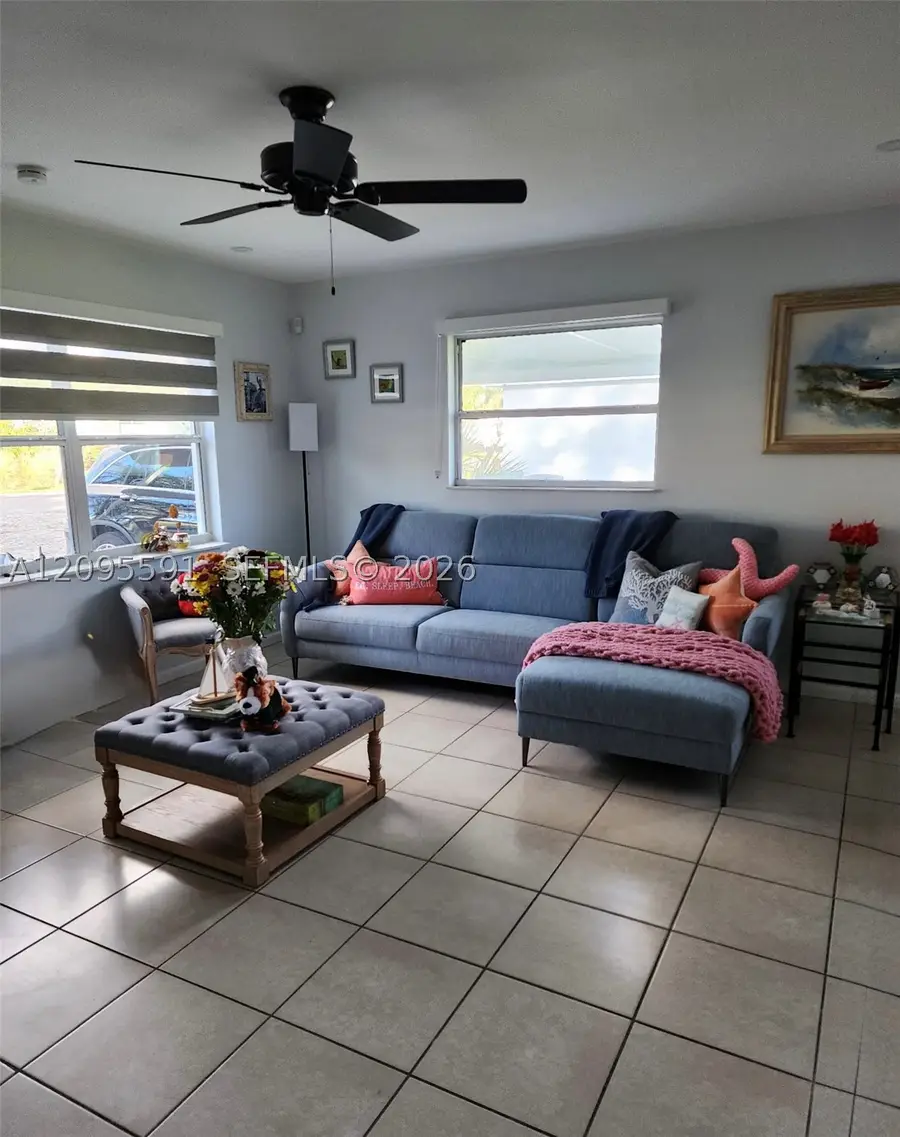 812 Lake Mcgregor Dr, Fort Myers, FL 33919 - #3
