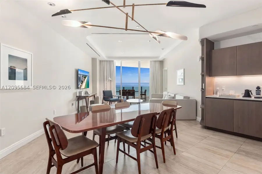 525 N Fort Lauderdale Beach Blvd #1504, Fort Lauderdale, FL 33304 - #3