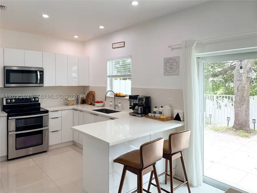 22578 SW 89th Pl, Cutler Bay, FL 33190 - #2