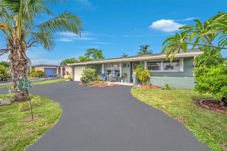 9261 NW 24th Pl, Sunrise, FL 33322 - #2
