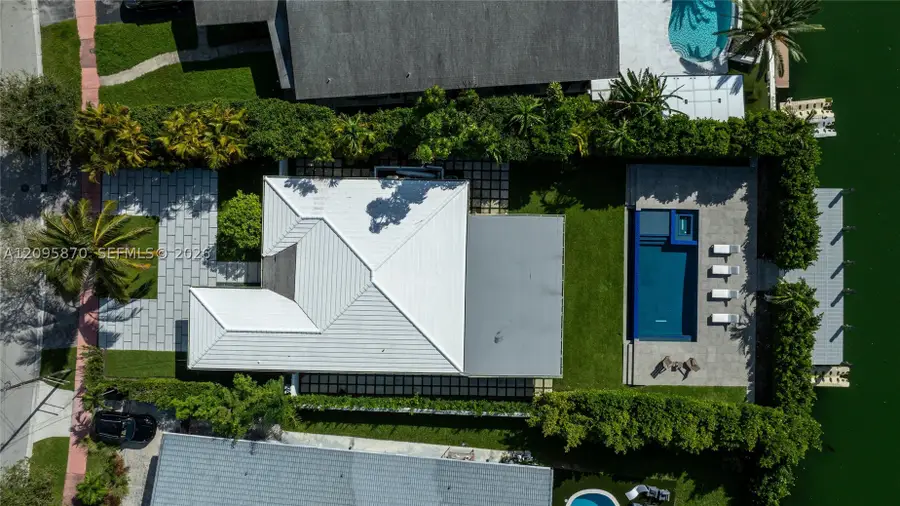 740 S Shore Dr, Miami Beach, FL 33141 - #2