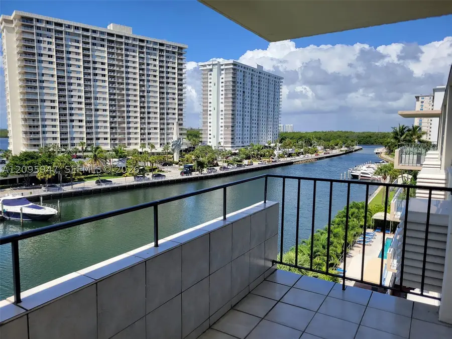 220 Kings Point Dr #606, Sunny Isles Beach, FL 33160 - #3