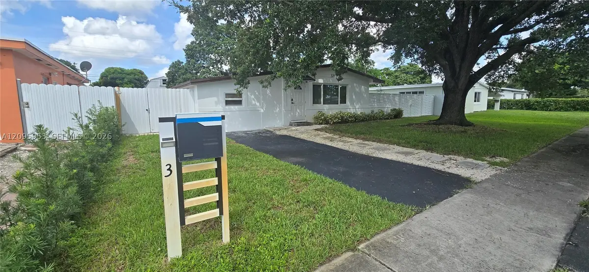 320 N 70th Ter, Hollywood, FL 33024 - #1