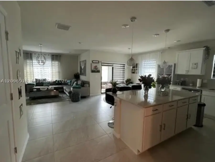 3158 Poinciana St, Fort Lauderdale, FL 33311 - #3