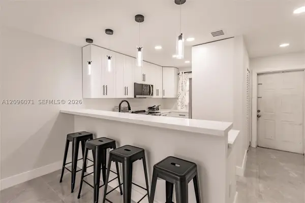 807 W Oakland Park Blvd #H12, Oakland Park, FL 33311