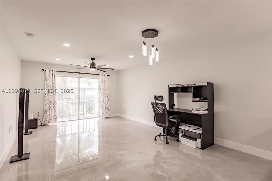 807 W Oakland Park Blvd #H12, Oakland Park, FL 33311 - #2