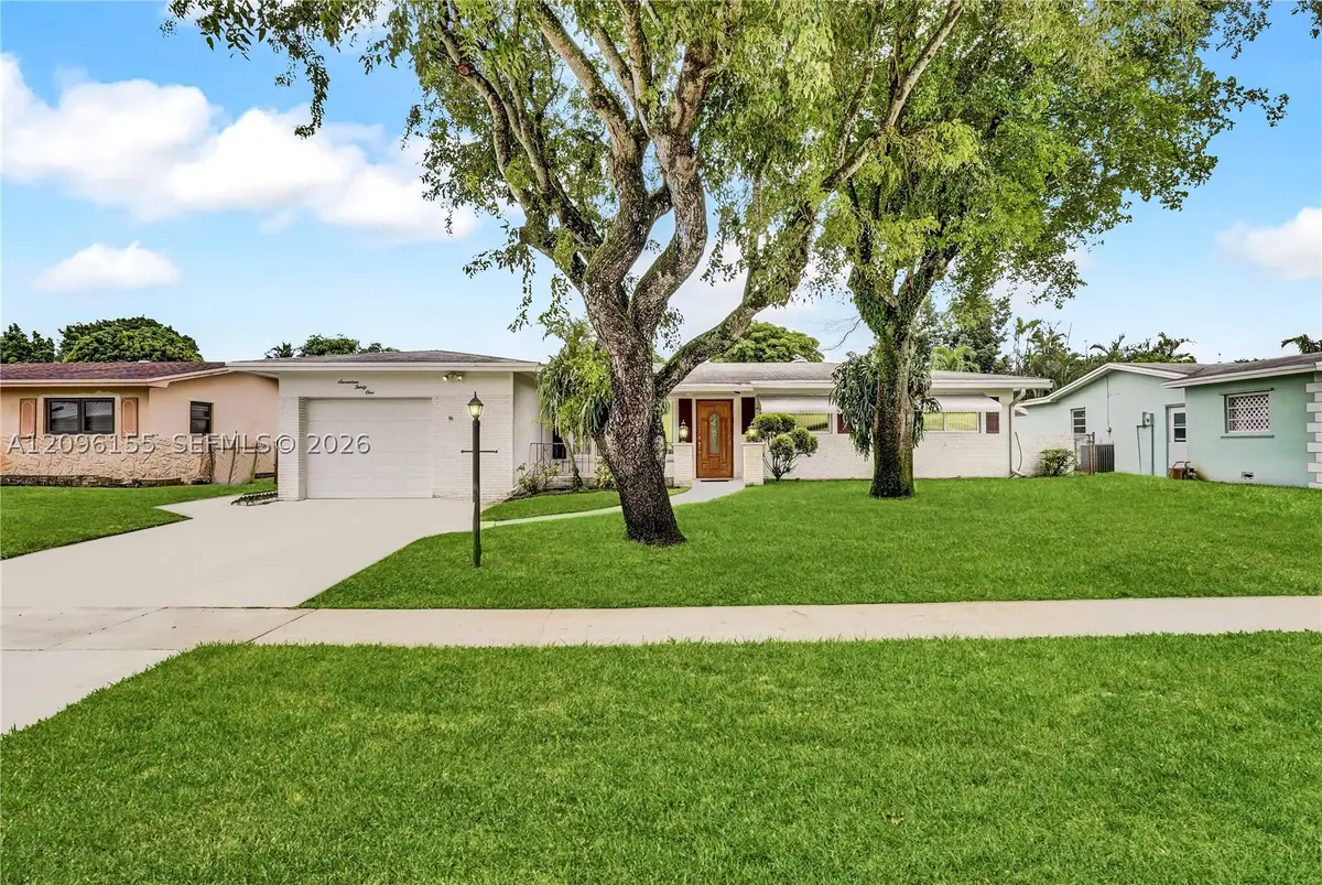 1731 NW 86th Ave, Pembroke Pines, FL 33024 - #1