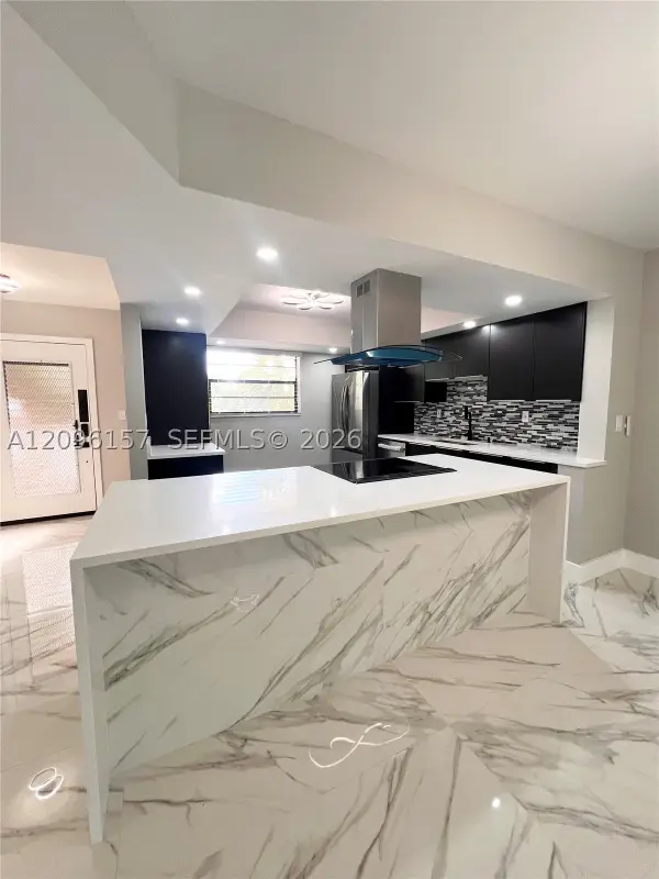 4940 E Sabal Palm Blvd #312, Tamarac, FL 33319