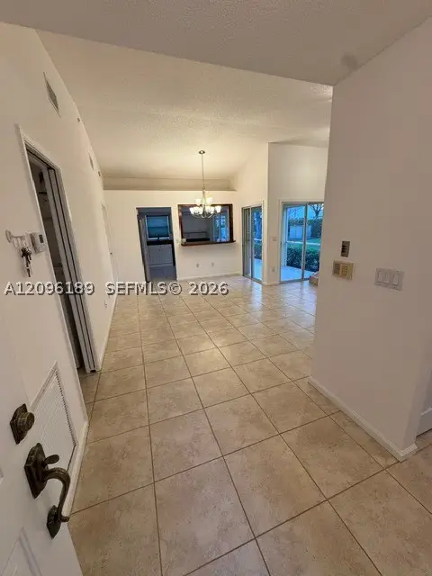 610 SE 22nd Ln, Homestead, FL 33033 - #2