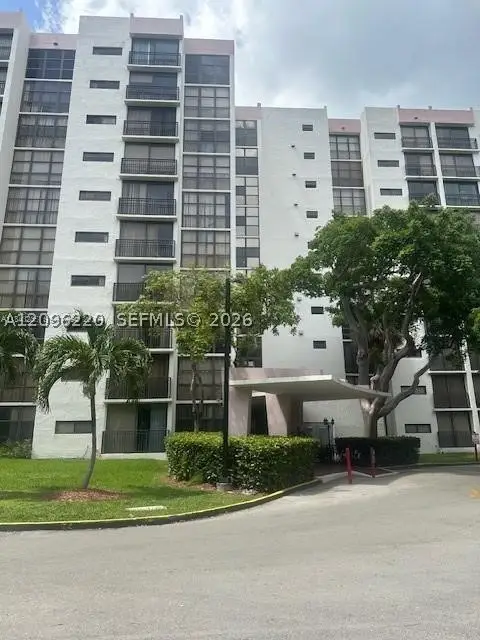 17021 N Bay Rd #521, Sunny Isles Beach, FL 33160