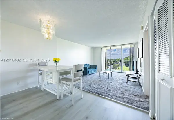 3301 NW 47th Ter #403, Lauderdale Lakes, FL 33319
