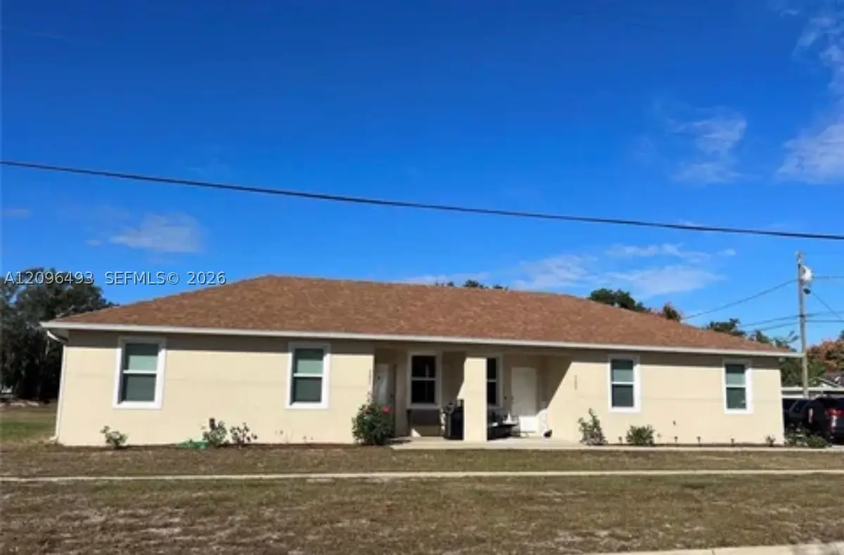 2 W Orange St, Davenport, FL 33837 - #1