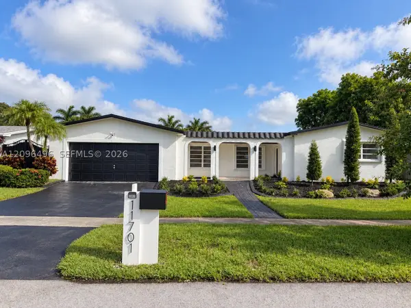 11701 NW 14th St, Pembroke Pines, FL 33026