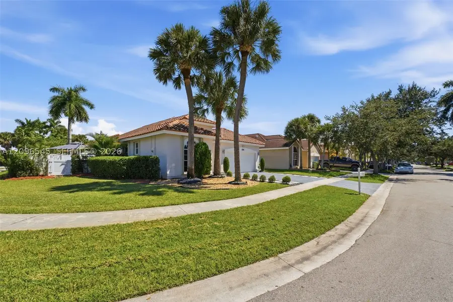 1391 NW 185th Ter, Pembroke Pines, FL 33029 - #3